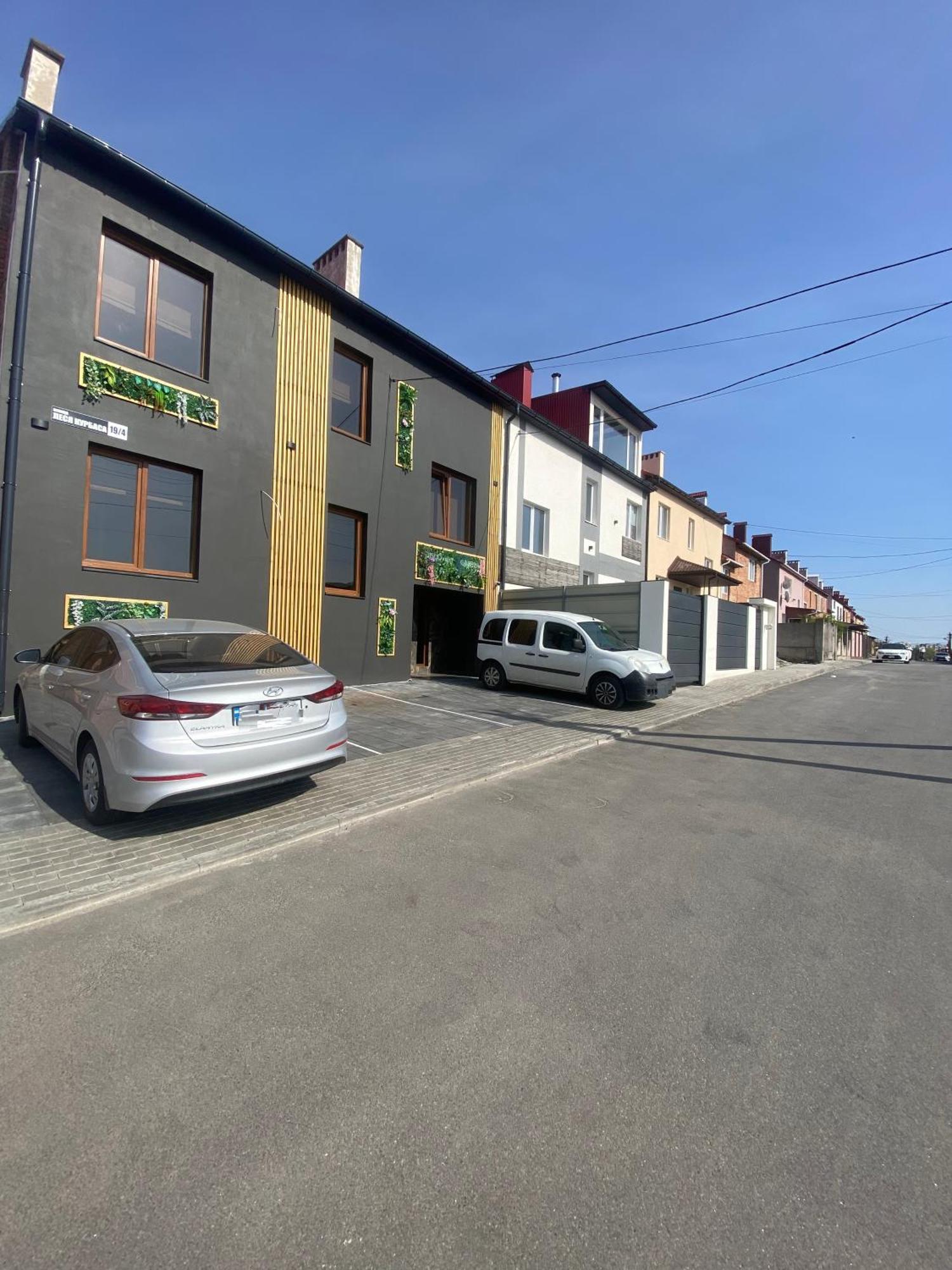 Discovery Garden Apartments Khmelʼnytsʼkyy Eksteriør billede
